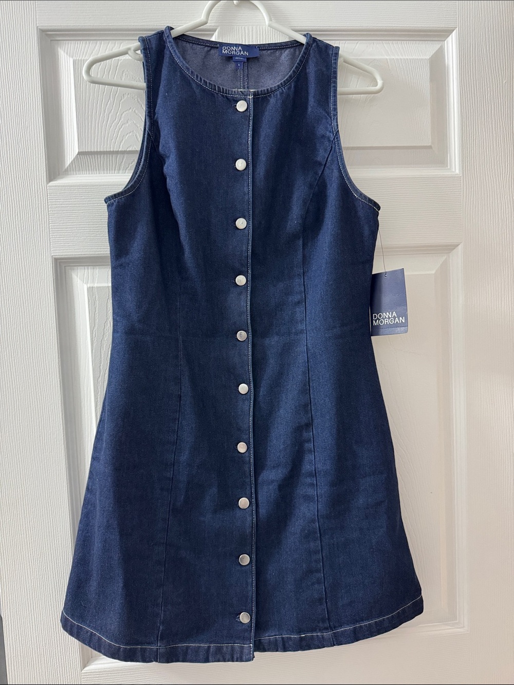 Donna Morgan Dark Navy Sleeveless Button-Front Denim Dress